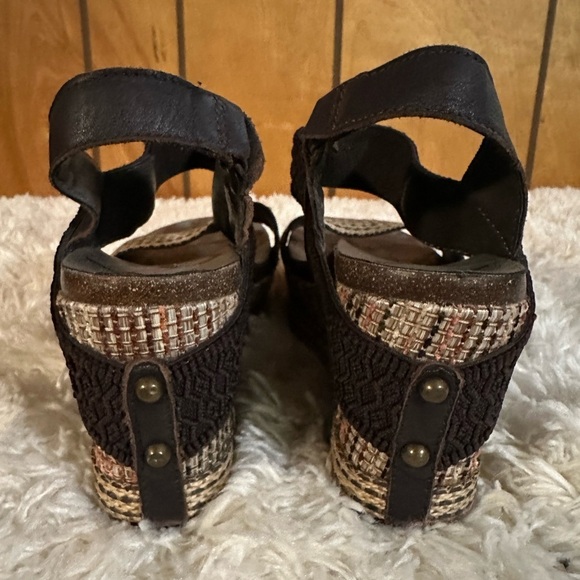 OTBT Bushnell Platform Sandal Womens Size 7M Brown Fabric Wedge Heel Slingback - Picture 3 of 6